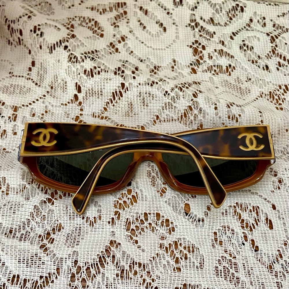 Chanel 5144 Brown Tortoise Sunglasses - Picture 6 of 13
